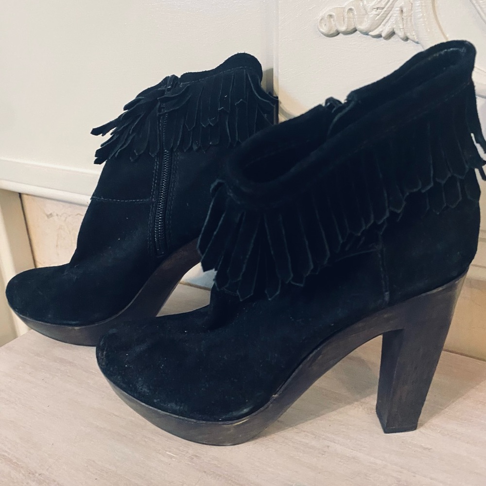 Juicy Couture black suede, fringe, ankle booties